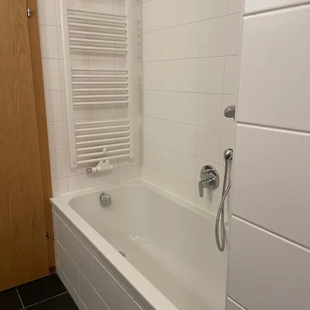 Christina 1 By Smr Near Gondola Apartament