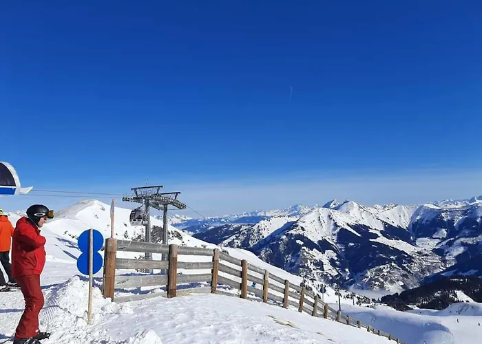 Christina 1 By Smr Near Gondola Appartement