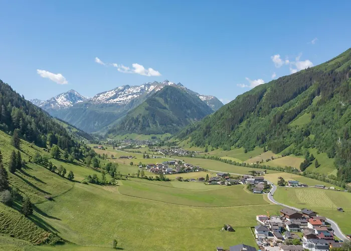 Christina 1 By Smr Near Gondola