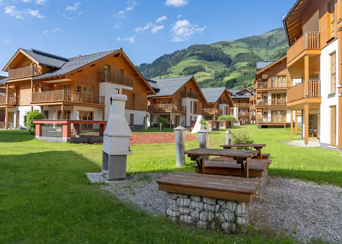 Christina 1 By Smr Near Gondola *